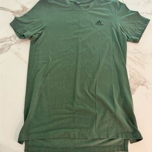 Adidas men’s green tshirt. Size XS